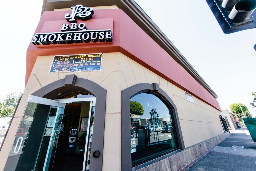 JP23 BBQ Smokehouse: Exterior and entry