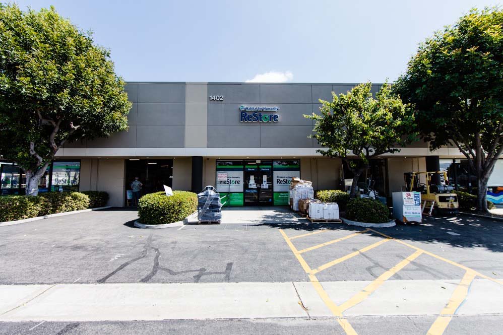 McFadden Place: Tenant storefront