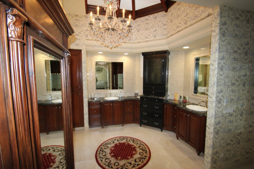 Stone chateau, photo 9 of 10
