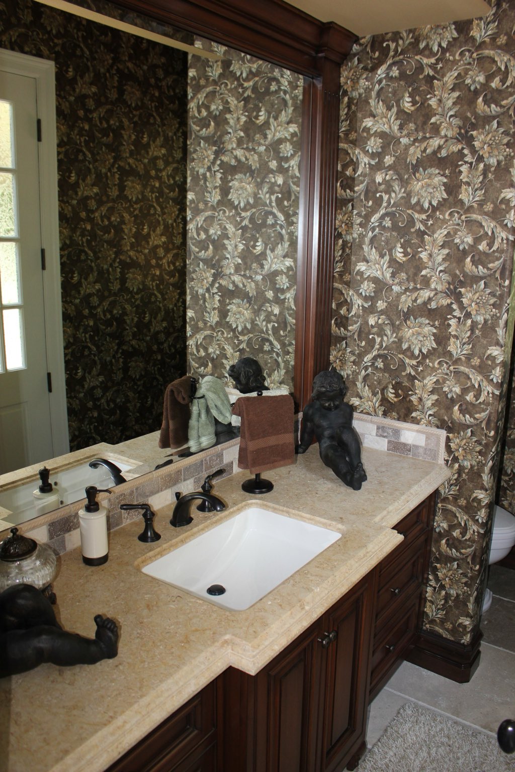 Baths & dressing rooms, photo 1 of 7