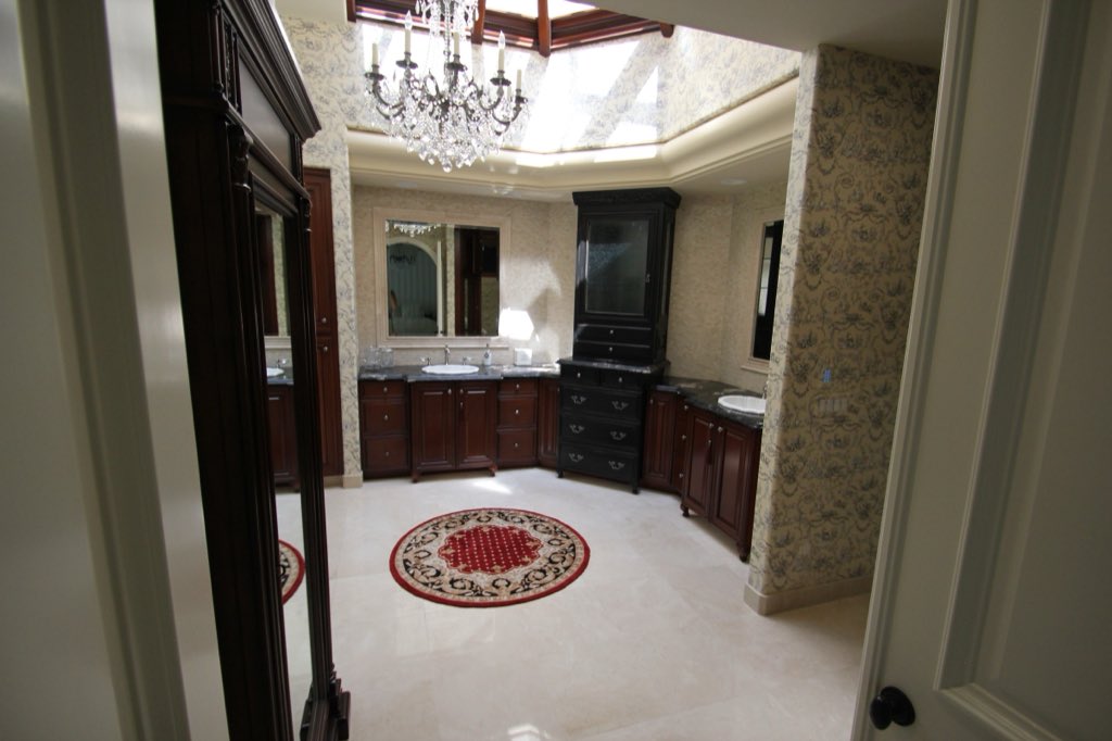 Baths & dressing rooms, photo 2 of 7