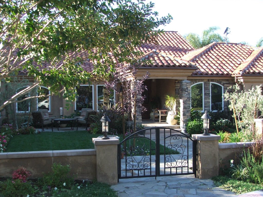 Exteriors & outdoor rooms, photo 9 of 13