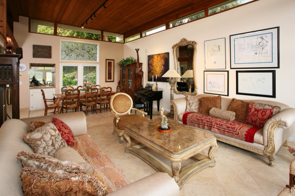 Living spaces, photo 2 of 12
