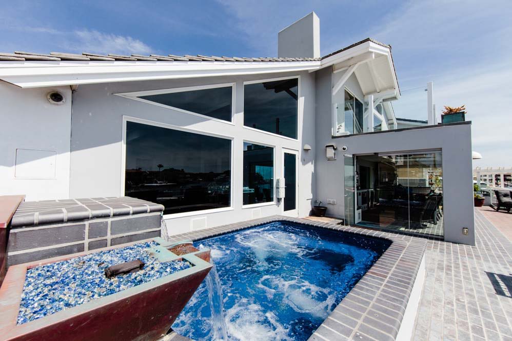 Contemporary waterfront, photo 4 of 14