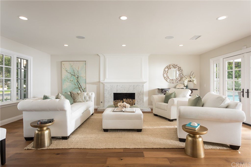Two-story colonial, photo 8 of 19